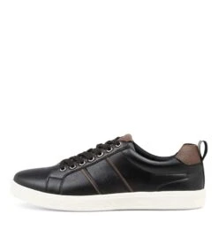 Tryst C8 Black Sneakers