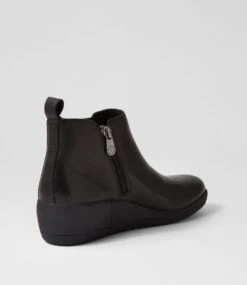 Blinkie Black Leather Ankle Boots -Lynx Shoes Shop CF11439B75LE 4