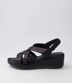 Jitare Black Leather Sandals