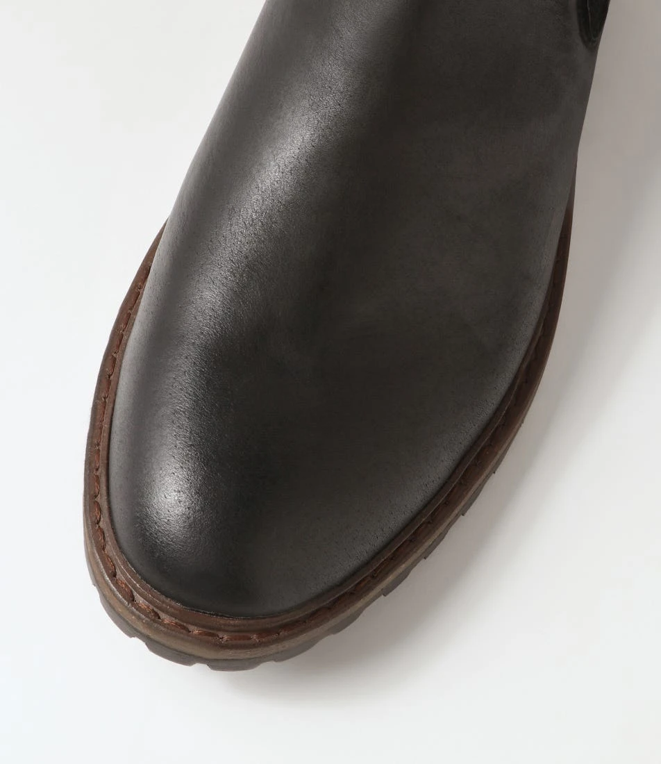 Galileo Black Waxy Nubuck Chelsea Boots 6 Galileo Black Waxy Nubuck Chelsea Boots - Image 4