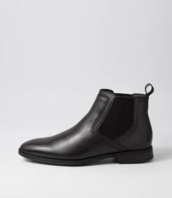 Vendetta Black Leather Chelsea Boots