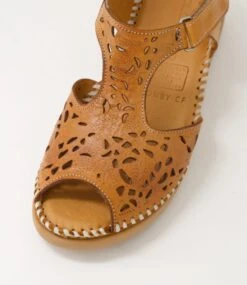 Bronby Tan Leather Sandals -Lynx Shoes Shop CF11950TANLE 5