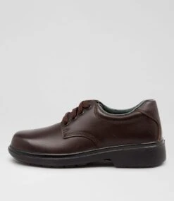 Clarks Daytona Snr E Brn Leather