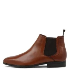 Alpha Cognac Leather Chelsea Boots