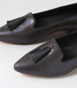 Dustu Navy Cut Leather Loafers -Lynx Shoes Shop DF11201DBY18 6