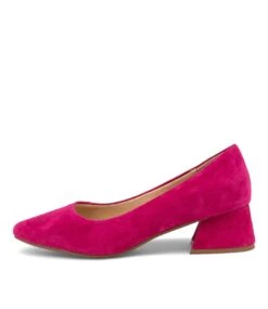 Wanita Fuchsia Suede Heels