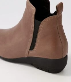 Gista Dark Taupe Leather Chelsea Boots 11 Gista Dark Taupe Leather Chelsea Boots -Lynx Shoes Shop DF12686NJGLE 6
