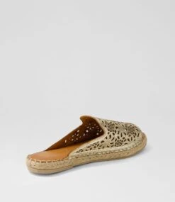 Pips Pale Gold Leather Slides -Lynx Shoes Shop DF12874F39LE 4