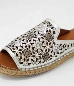 Pips Silver Leather Slides -Lynx Shoes Shop DF12874SILLE 6