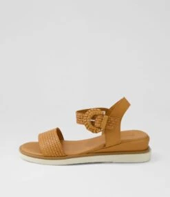 Everlys Tan Leather Sandals