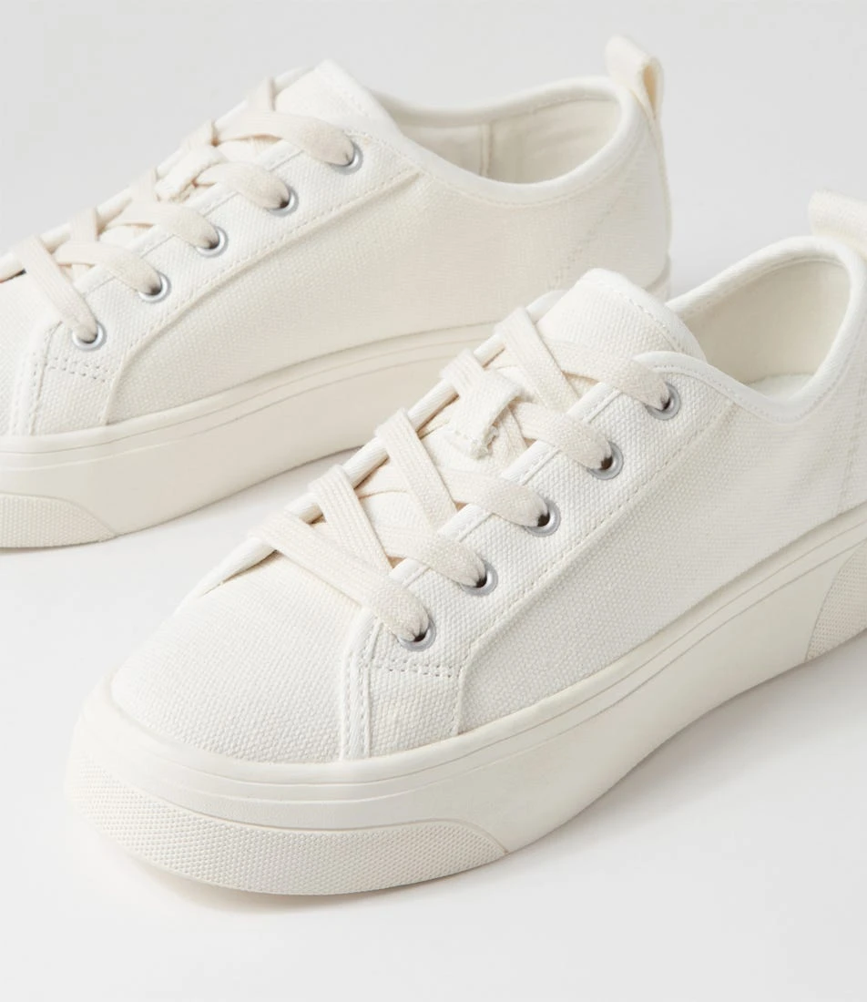 Daelin White Canvas Sneakers 7 Daelin White Canvas Sneakers - Image 5