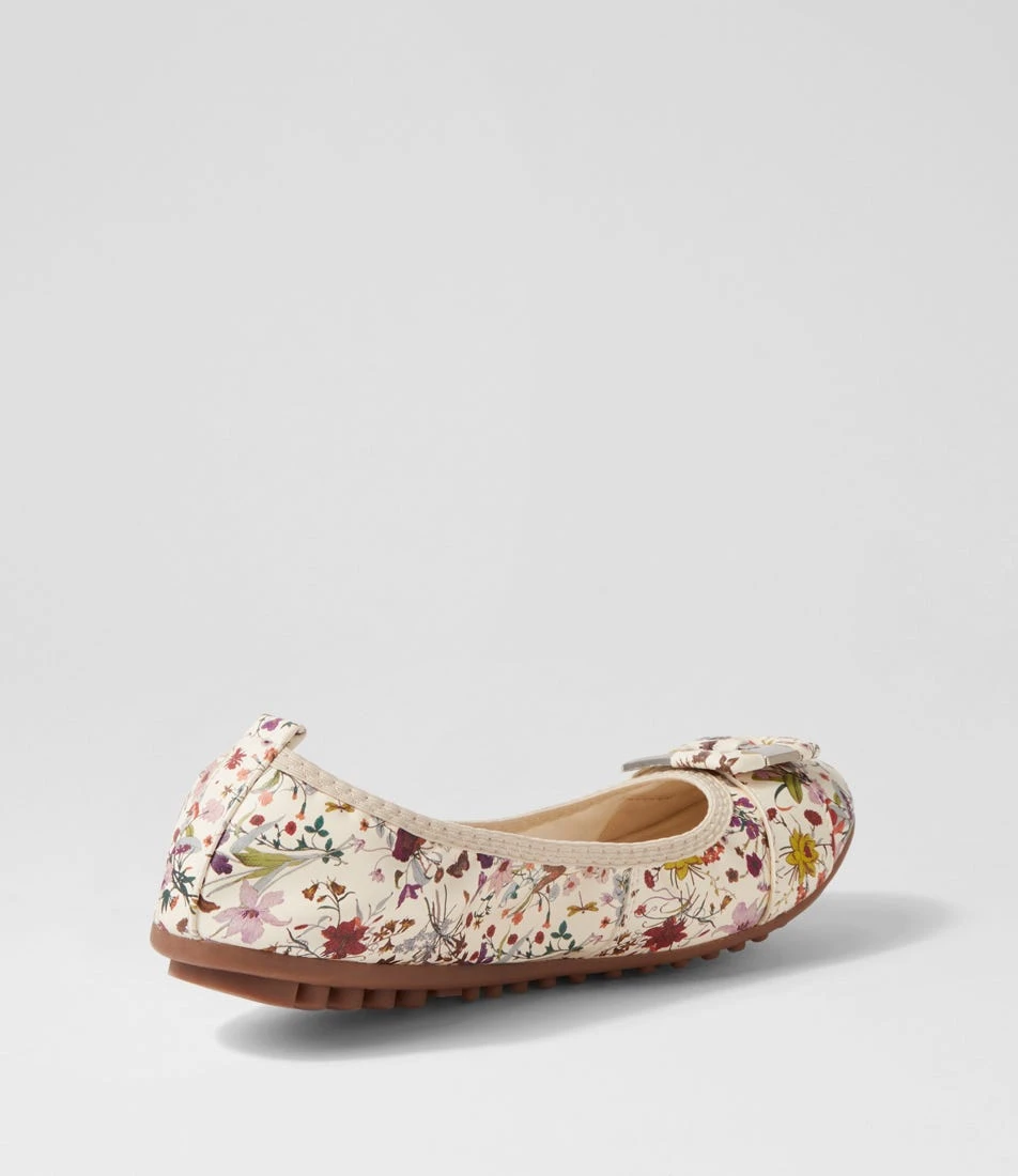 Cory Beige Blossomy Ballet Flats 5 Cory Beige Blossomy Ballet Flats - Image 3