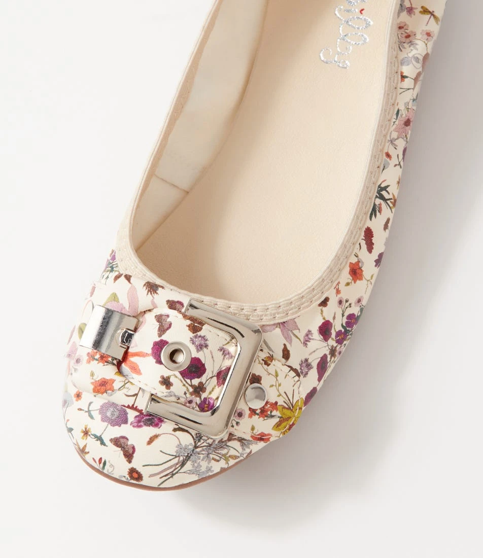Cory Beige Blossomy Ballet Flats 6 Cory Beige Blossomy Ballet Flats - Image 4