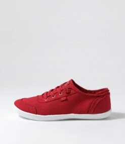 Mynka Red Canvas Sneakers