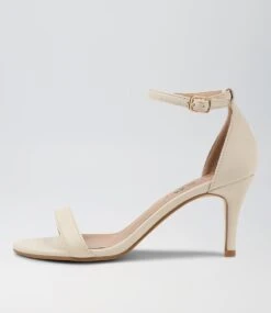 Change Nude Sandals