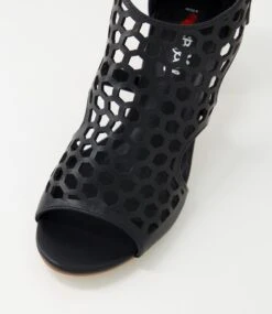 Bettee Black Sandals -Lynx Shoes Shop IL11895BLASM 5