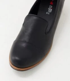 Helska Black Flat Shoes -Lynx Shoes Shop IL12029BLASM 5