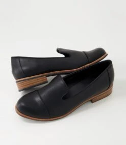 Helska Black Flat Shoes -Lynx Shoes Shop IL12029BLASM 6