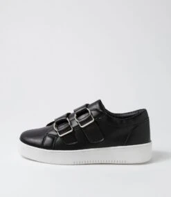 Libby Black Sneakers