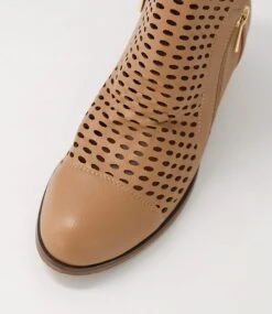 Calissie Tan Ankle Boots 10 Calissie Tan Ankle Boots -Lynx Shoes Shop IL12074TANSM 5