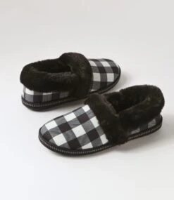Skechers Cozy Campfire Black White Slippers -Lynx Shoes Shop SK11421BCZWI 6