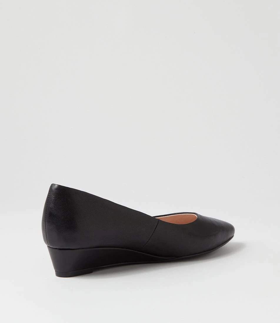 Elandra Black Leather Flat Shoes 5 Elandra Black Leather Flat Shoes - Image 3