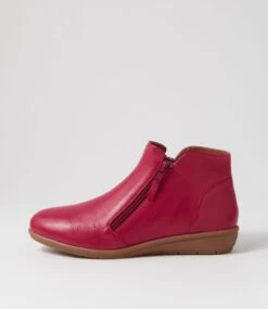 Fallenn Dark Fuchsia Leather Ankle Boots