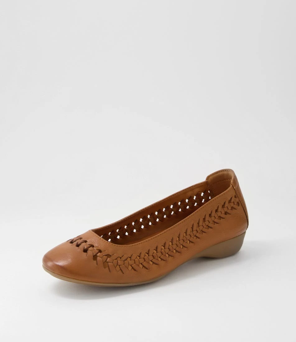 Elsas New Tan Leather Flat Shoes 4 Elsas New Tan Leather Flat Shoes - Image 2