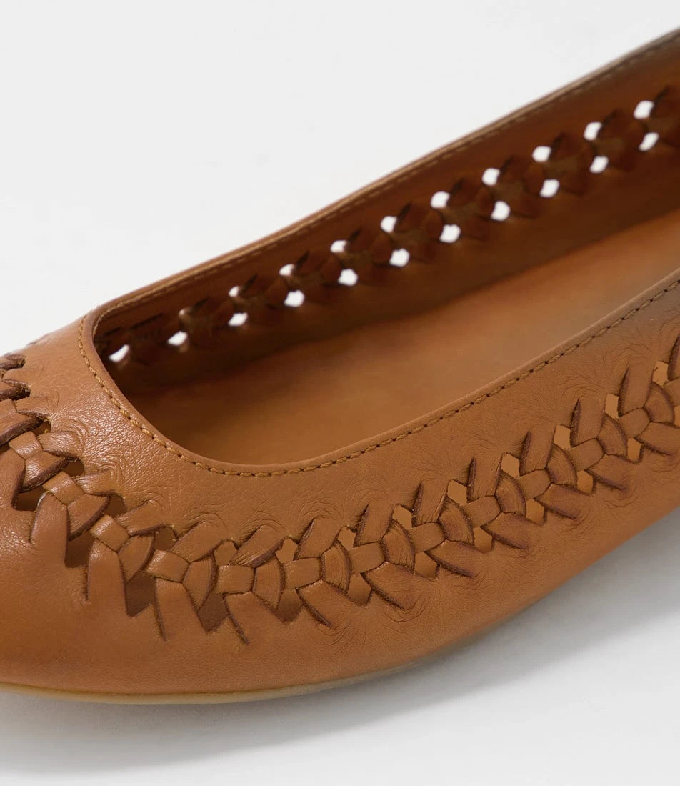 Elsas New Tan Leather Flat Shoes 7 Elsas New Tan Leather Flat Shoes - Image 5