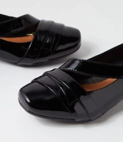 Resting Black Patent Leather Heels -Lynx Shoes Shop SU12621BLAPL 6