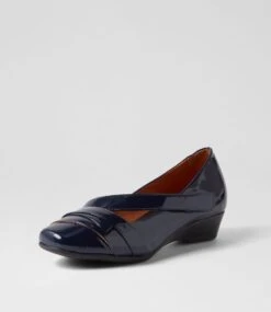 Resting Navy Patent Leather Heels -Lynx Shoes Shop SU12621DBYPL 3