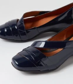 Resting Navy Patent Leather Heels -Lynx Shoes Shop SU12621DBYPL 6