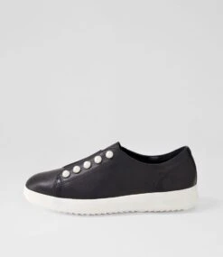 Zooly Black White Leather Sneakers