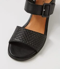 Patrol Black Embossed Leather Sandals -Lynx Shoes Shop SU12804CRULE 5