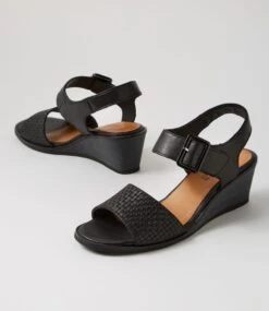 Patrol Black Embossed Leather Sandals -Lynx Shoes Shop SU12804CRULE 6