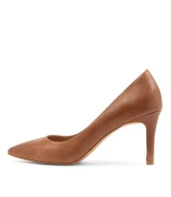 Barrios Tan Leather Pump Heels