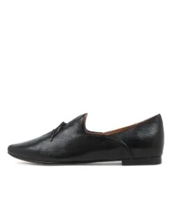 Sommer Black Leather Flat Shoes