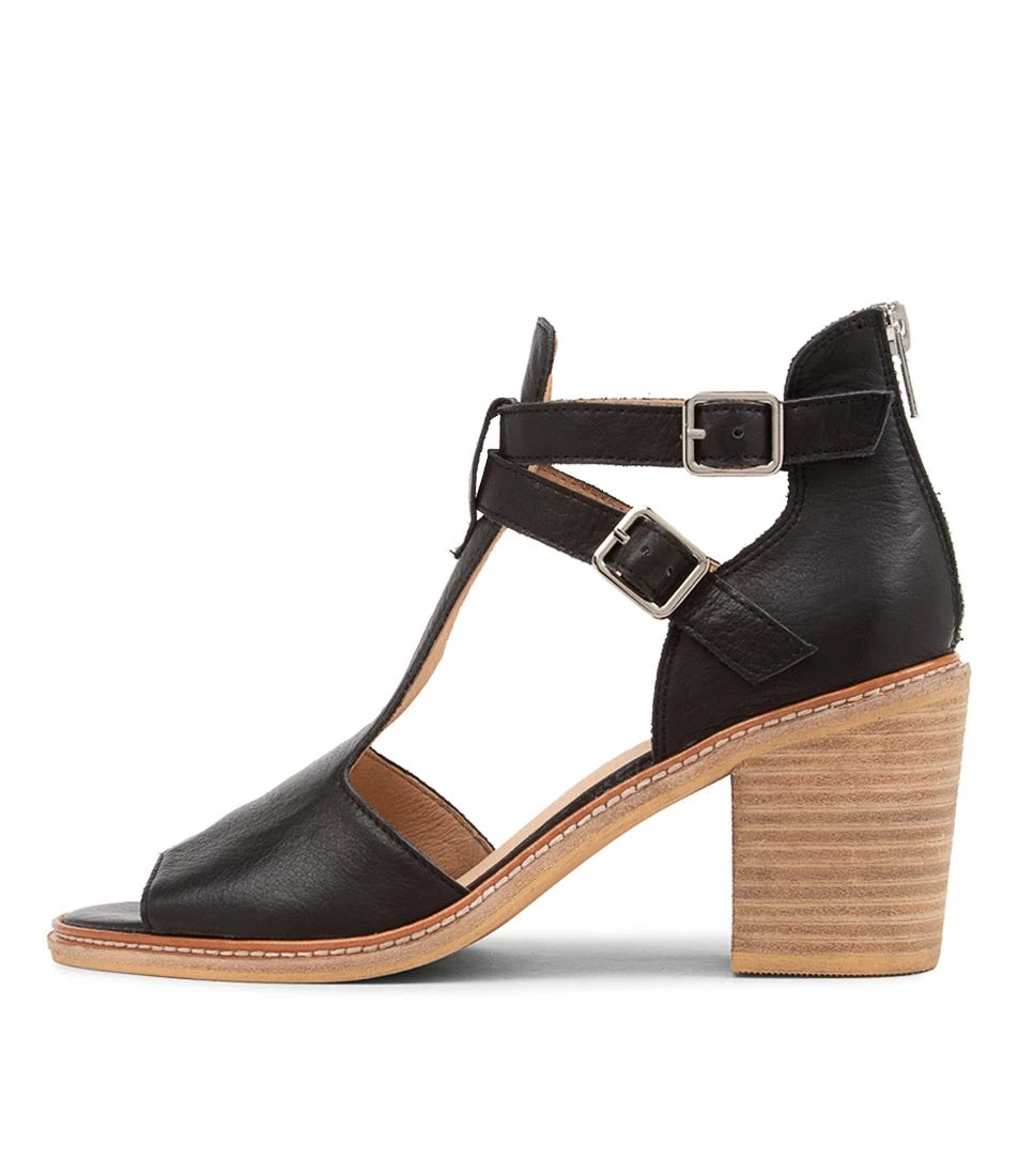 Gaiar Black Leather Sandals Nh 3 Gaiar Black Leather Sandals Nh