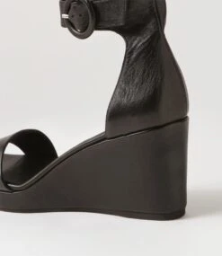 Waire Black Leather Sandals 11 Waire Black Leather Sandals -Lynx Shoes Shop TO13164BLALE 6