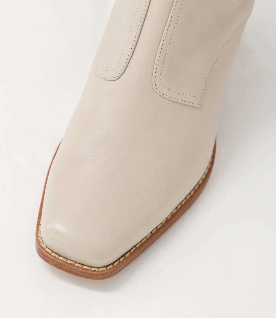 Relsea Almond Leather Elastic Chelsea Boots 6 Relsea Almond Leather Elastic Chelsea Boots - Image 4