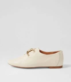 Sommals Almond Leather Flat Shoes