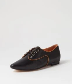 Surena Black Tan Leather Lace Up Flats -Lynx Shoes Shop TO13285BCPLE 3