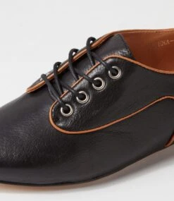Surena Black Tan Leather Lace Up Flats -Lynx Shoes Shop TO13285BCPLE 6