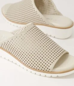 Gloriah Almond White Leather Slides 11 Gloriah Almond White Leather Slides -Lynx Shoes Shop TO13370KBPLE 6