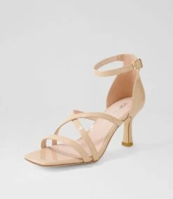Leisl Nude Patent Leather Sandals 8 Leisl Nude Patent Leather Sandals -Lynx Shoes Shop TO13392NDUPL 3