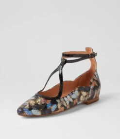 Setia Black Butterfly Patent Leather Flat Shoes -Lynx Shoes Shop TO13436B14GU 3